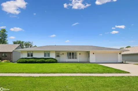 1507 S 5th Street Marshalltown IA 50158