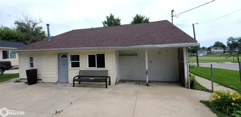 1302 W Linn Street Marshalltown IA 50158