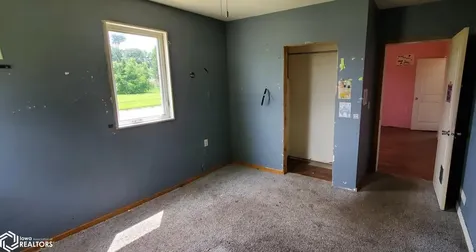 1302 W Linn Street Marshalltown IA 50158