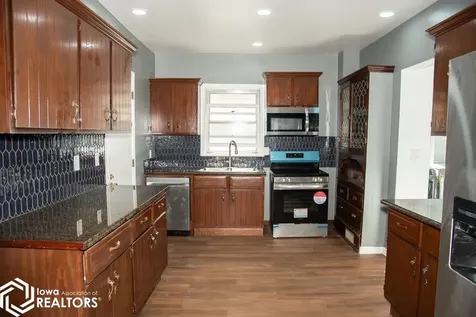 219 A Avenue W Albia IA 52531