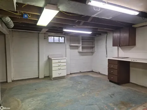 1429 Summer Street Grinnell IA 50112