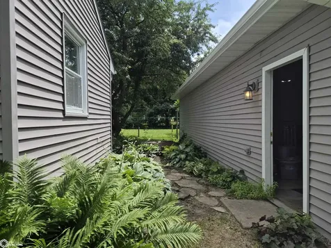 1429 Summer Street Grinnell IA 50112