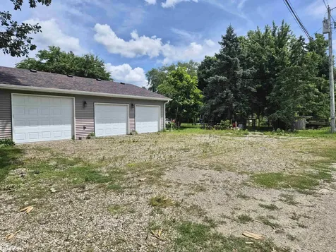 1429 Summer Street Grinnell IA 50112