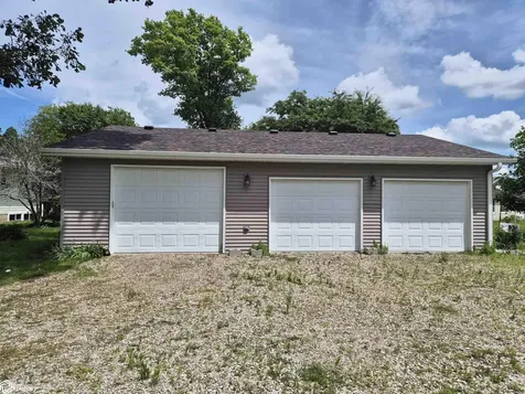 1429 Summer Street Grinnell IA 50112