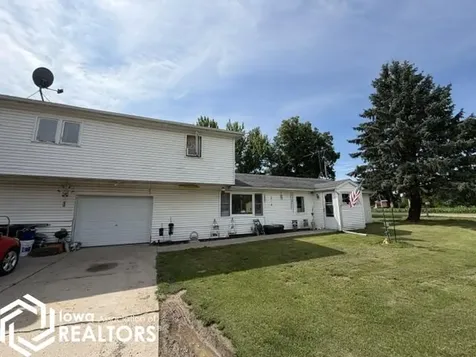 1386 Circle Drive Brooklyn IA 52211