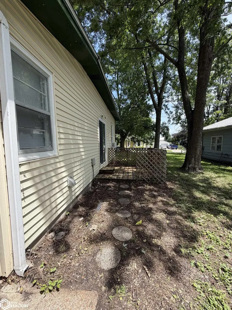 1405 S 2nd Street Oskaloosa IA 52577