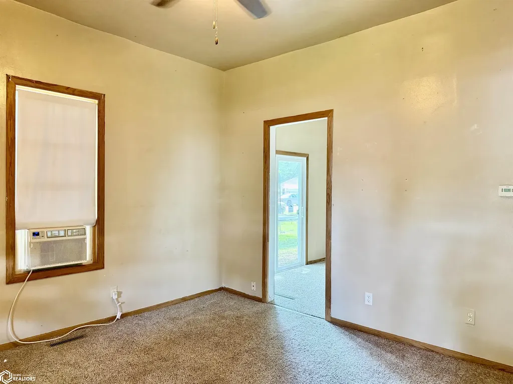 1405 S 2nd Street Oskaloosa IA 52577
