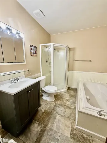 1405 South 2nd Oskaloosa IA 52577