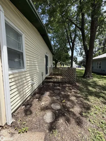 1405 South 2nd Oskaloosa IA 52577