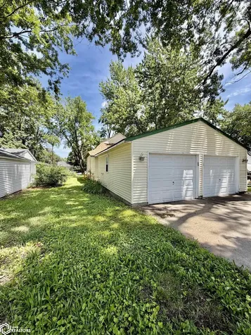 1405 South 2nd Oskaloosa IA 52577