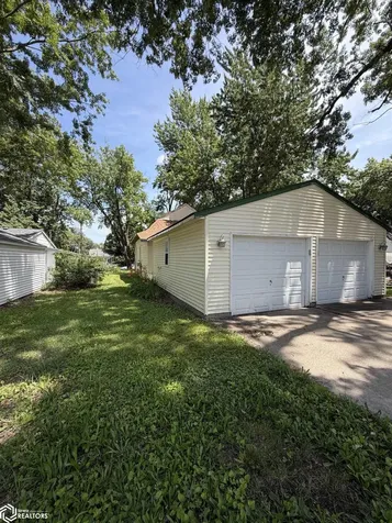 1405 South 2nd Oskaloosa IA 52577