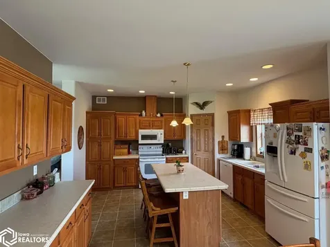 3124 I Avenue Toledo IA 52342