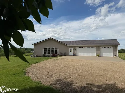3124 I Avenue Toledo IA 52342