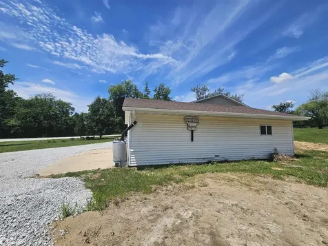 1954 White Plains Road Montrose IA 52639