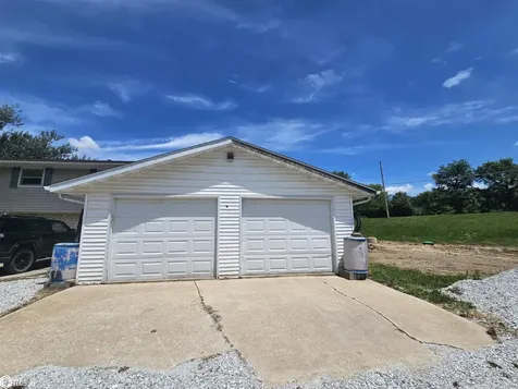 1954 White Plains Road Montrose IA 52639