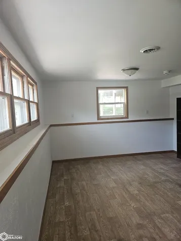 1954 White Plains Road Montrose IA 52639