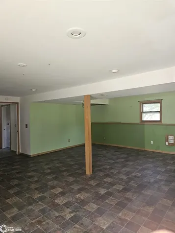 1954 White Plains Road Montrose IA 52639