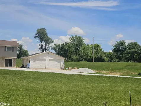 1954 White Plains Road Montrose IA 52639