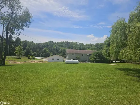 1954 White Plains Road Montrose IA 52639