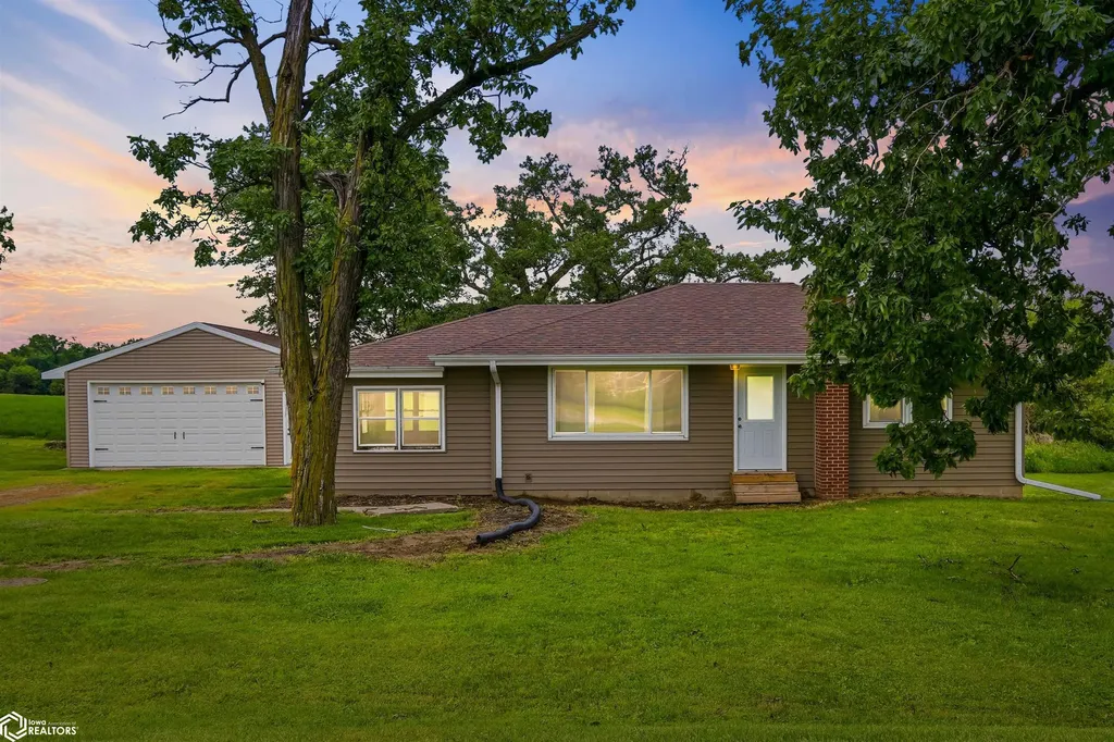 3088 Main Street Road Marshalltown IA 50158