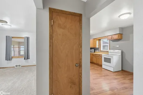 3088 Main Street Road Marshalltown IA 50158