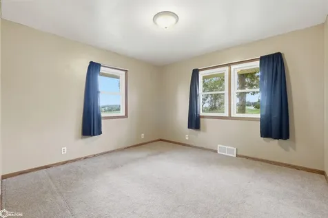 3088 Main Street Road Marshalltown IA 50158