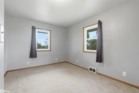 3088 Main Street Road Marshalltown IA 50158