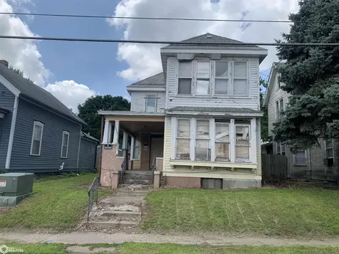 1517 Osborn Street Burlington IA 52601