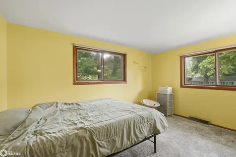 9194 Gaslight Drive Burlington IA 52601
