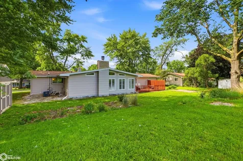 9194 Gaslight Drive Burlington IA 52601