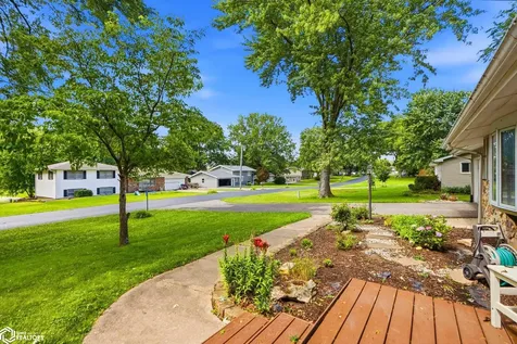 9194 Gaslight Drive Burlington IA 52601