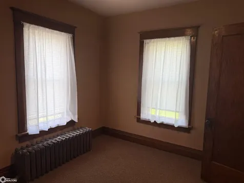138 Franklin Street Ackley IA 50601