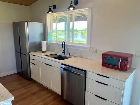 1569 Jasmine Avenue Fairfield IA 52556