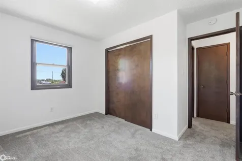 109 W Southridge Road Marshalltown IA 50158