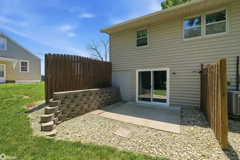 109 W Southridge Road Marshalltown IA 50158