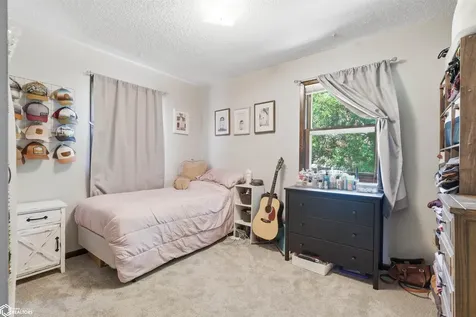 109 W Southridge Road Marshalltown IA 50158