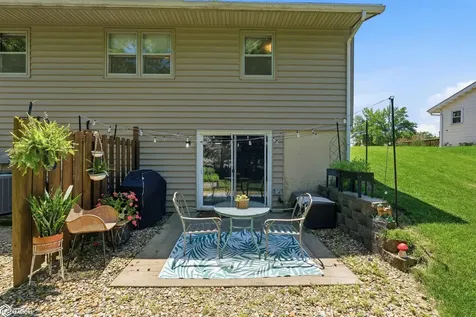 109 W Southridge Road Marshalltown IA 50158