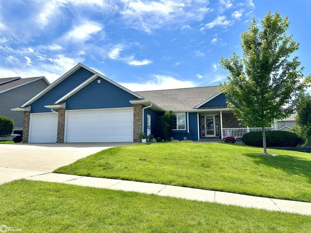 1935 Reed Street Grinnell IA 50112