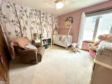 1935 Reed Street Grinnell IA 50112
