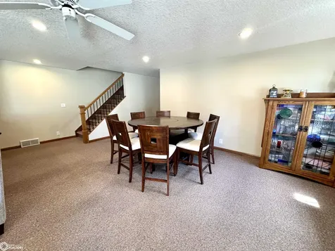 1935 Reed Street Grinnell IA 50112