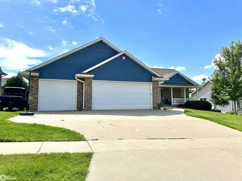 1935 Reed Street Grinnell IA 50112