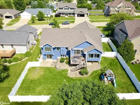 1935 Reed Street Grinnell IA 50112