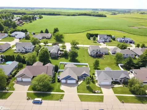 1935 Reed Street Grinnell IA 50112