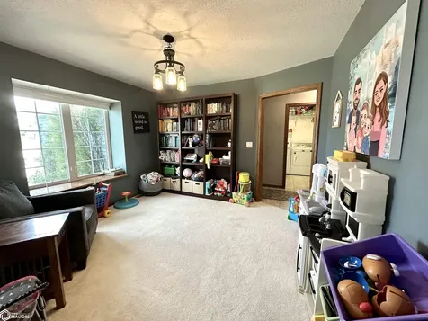 1935 Reed Street Grinnell IA 50112