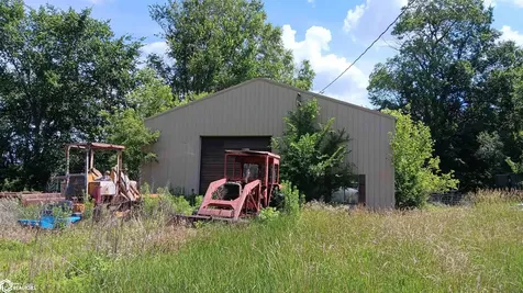 375 Milwaukee Avenue Ainsworth IA 52201