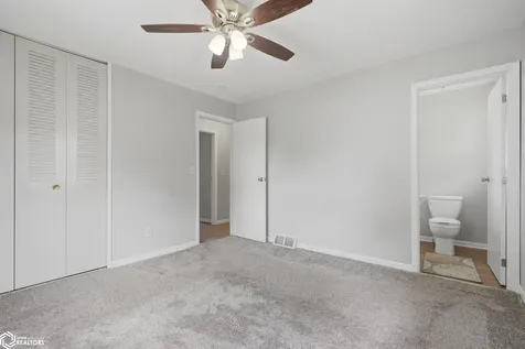 702 Broadway Street West Burlington IA 52655
