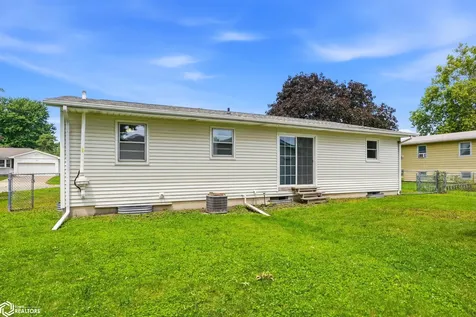 702 Broadway Street West Burlington IA 52655