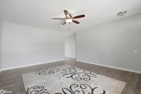 702 Broadway Street West Burlington IA 52655