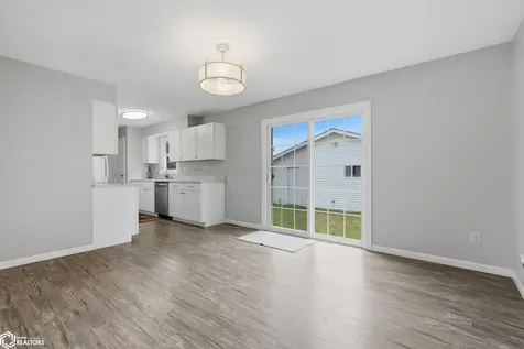 702 Broadway Street West Burlington IA 52655