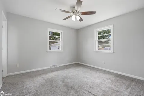 702 Broadway Street West Burlington IA 52655